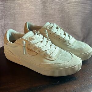 Reef Women's Cream Sneakers